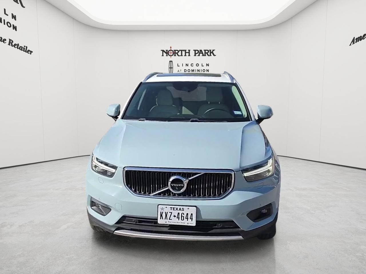 2019 Volvo XC40 Momentum