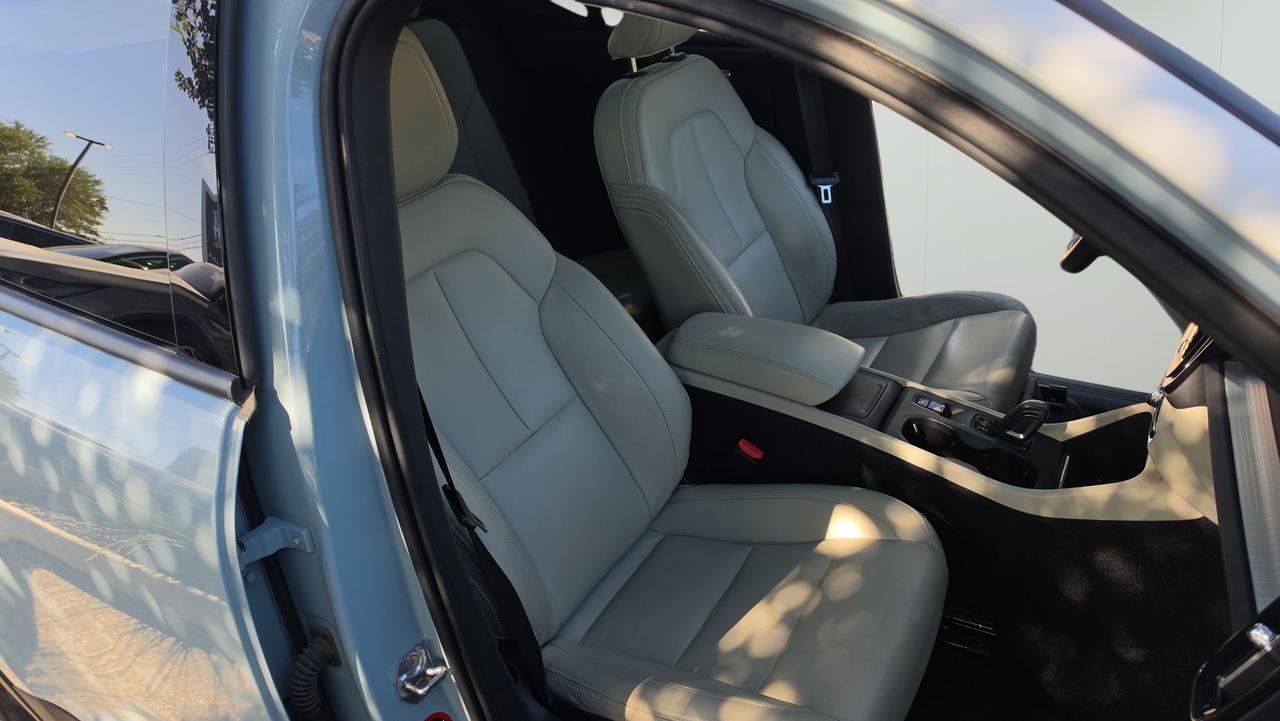 2019 Volvo XC40 Momentum