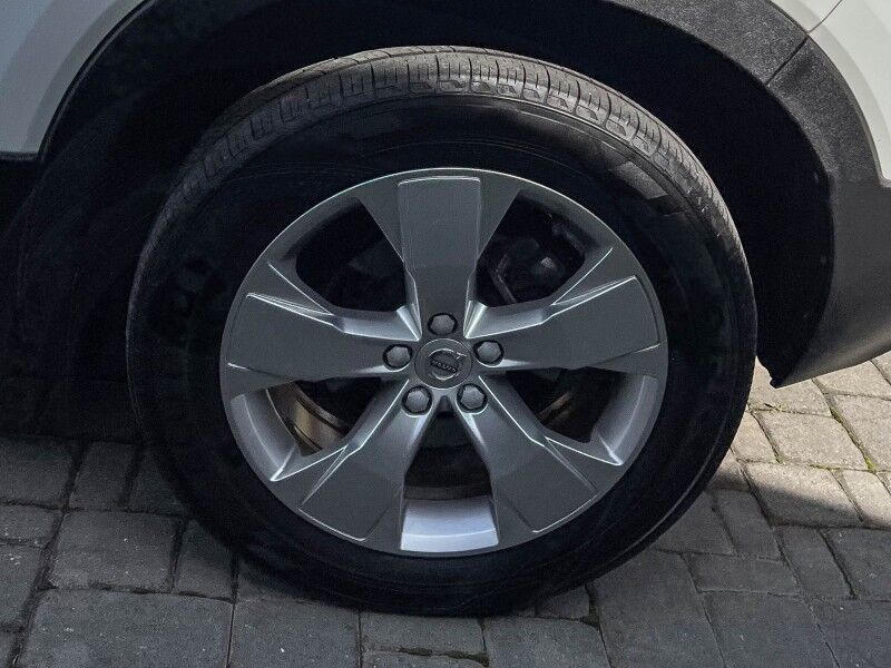 2019 Volvo XC40 Momentum Wilmington NC