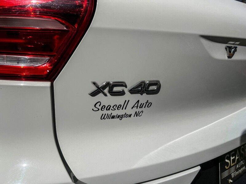2019 Volvo XC40 Momentum Wilmington NC