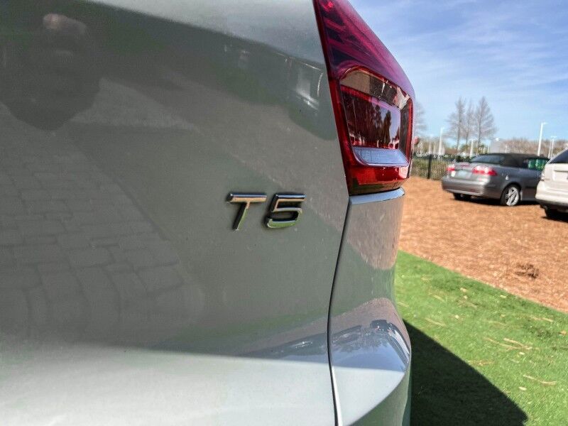 2019 Volvo XC40 Momentum Wilmington NC