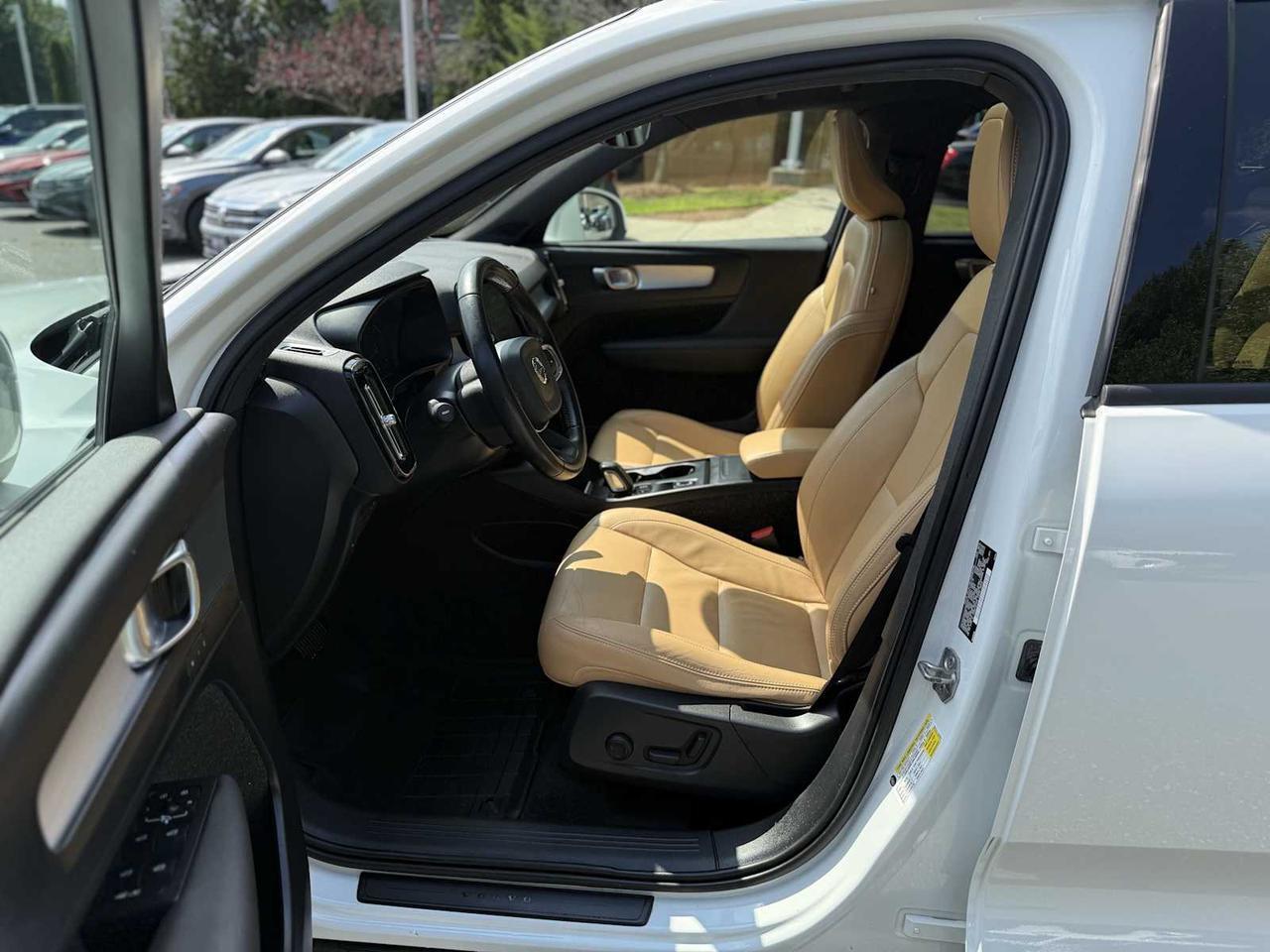 2019 Volvo XC40 Momentum Westborough MA