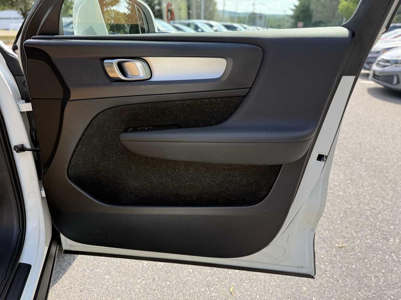 2019 Volvo XC40 Momentum Westborough MA