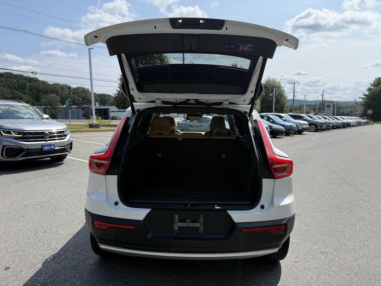 2019 Volvo XC40 Momentum Westborough MA