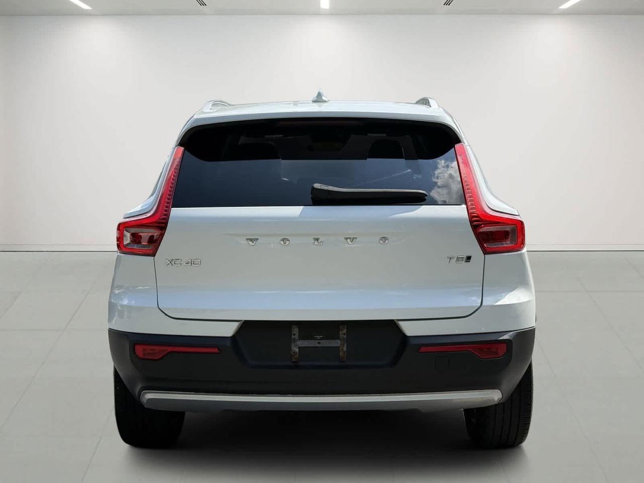 2019 Volvo XC40 Momentum Westborough MA