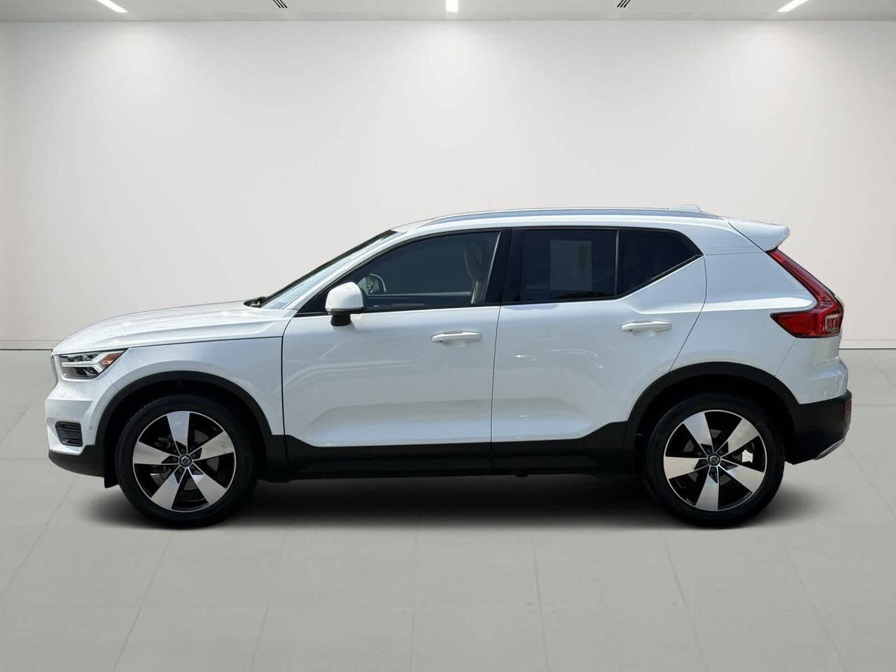 2019 Volvo XC40 Momentum Westborough MA