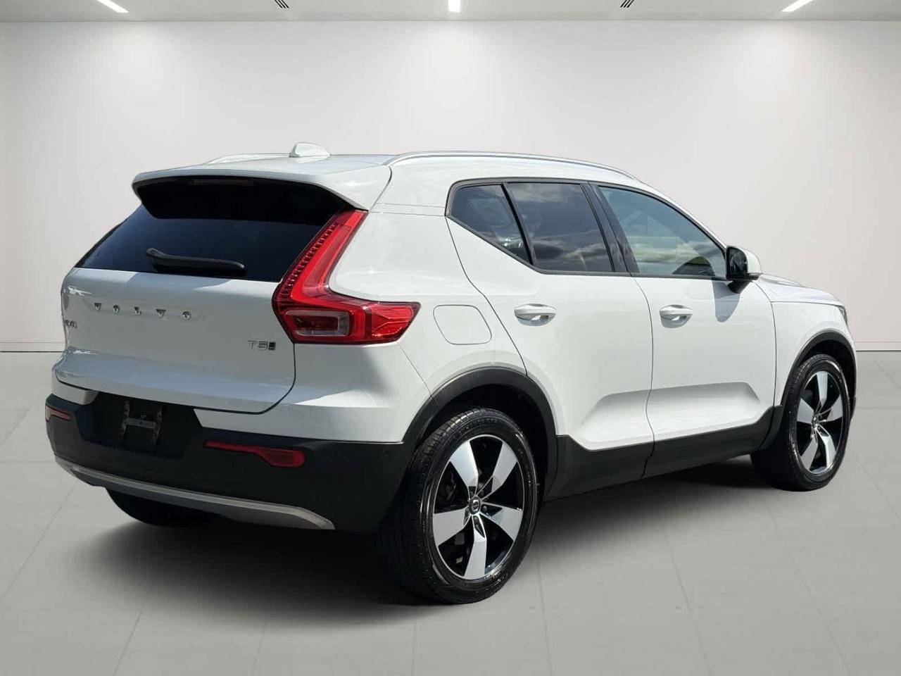 2019 Volvo XC40 Momentum Westborough MA
