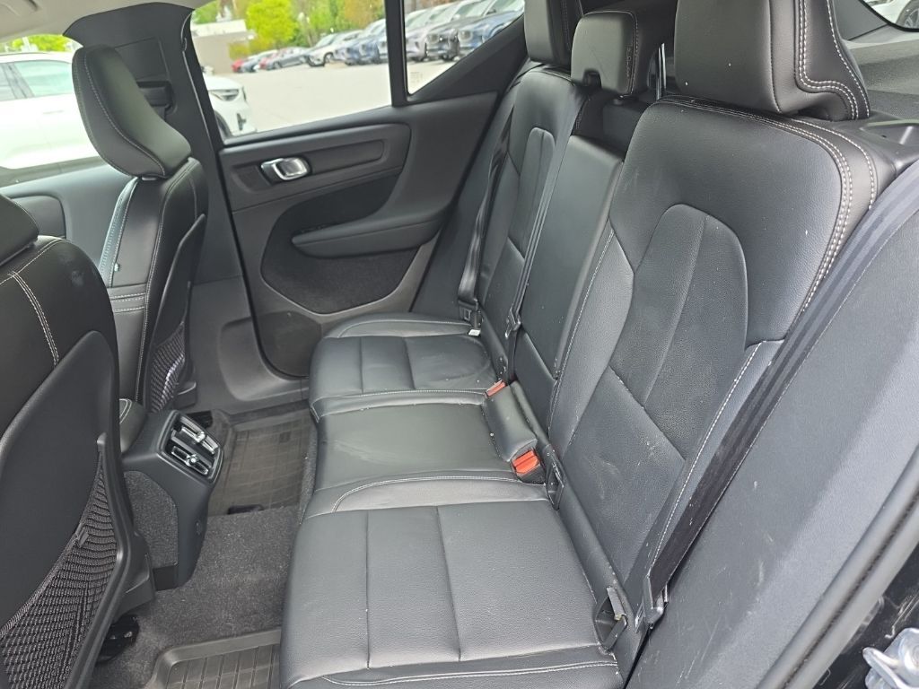 2019 Volvo XC40 Momentum Hunt Valley MD