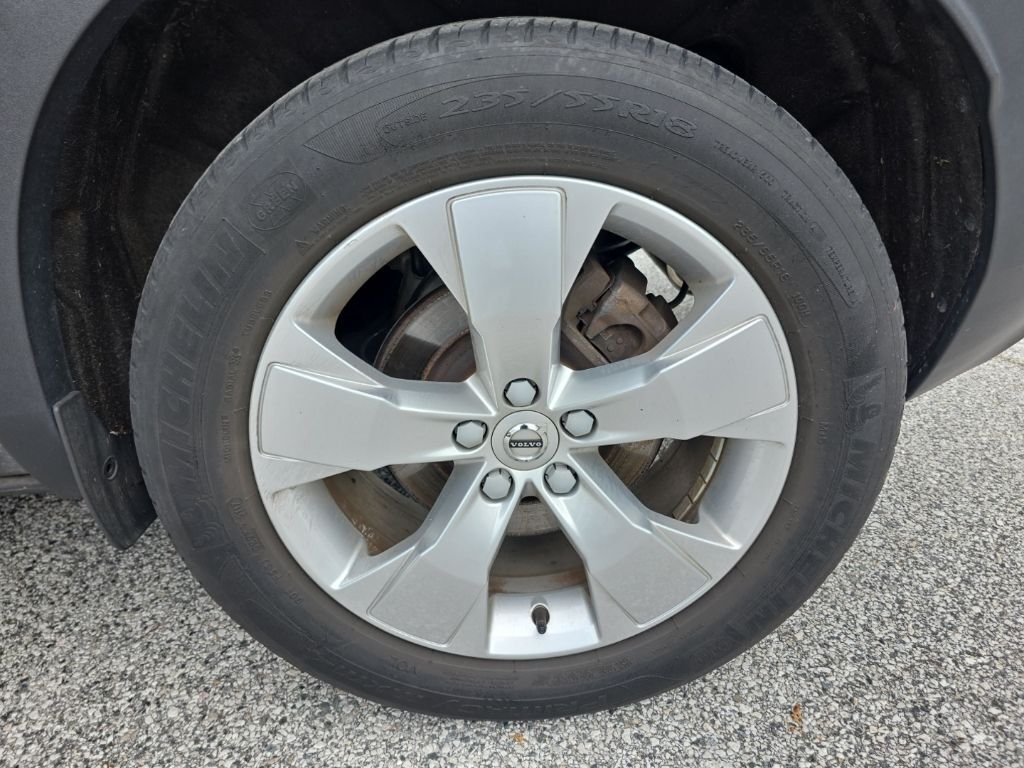 2019 Volvo XC40 Momentum Hunt Valley MD