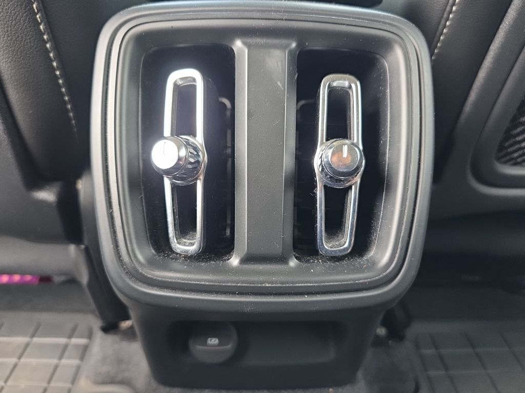 2019 Volvo XC40 Momentum Hunt Valley MD