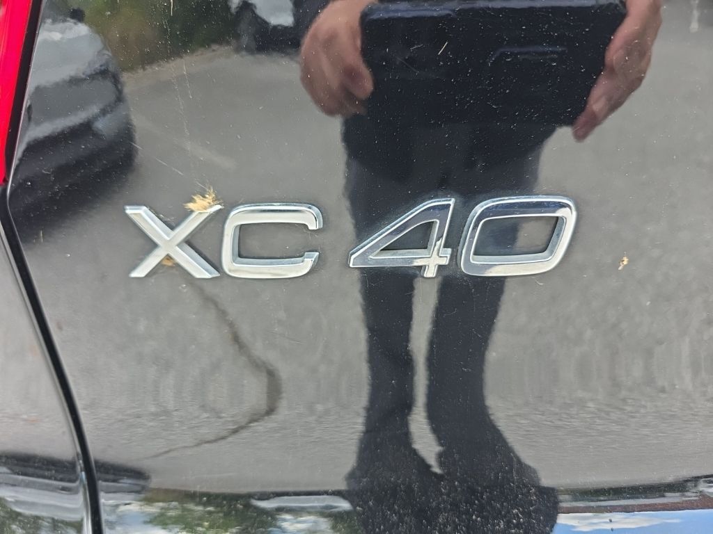 2019 Volvo XC40 Momentum Hunt Valley MD