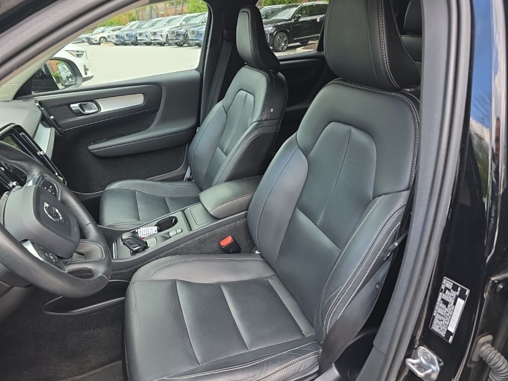 2019 Volvo XC40 Momentum Hunt Valley MD