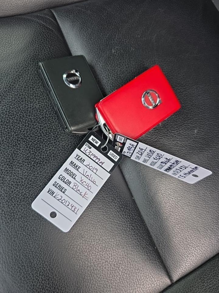 2019 Volvo XC40 Momentum Hunt Valley MD