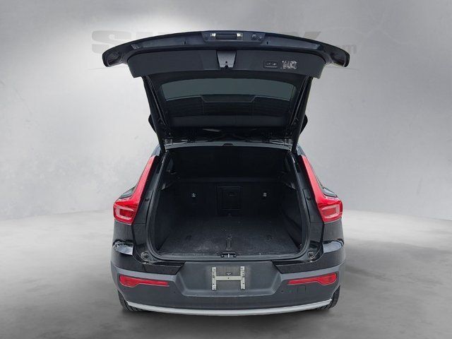 2019 Volvo XC40 Momentum Hunt Valley MD