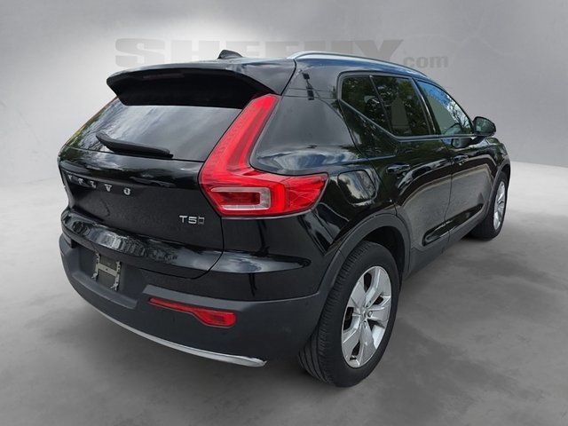 2019 Volvo XC40 Momentum Hunt Valley MD