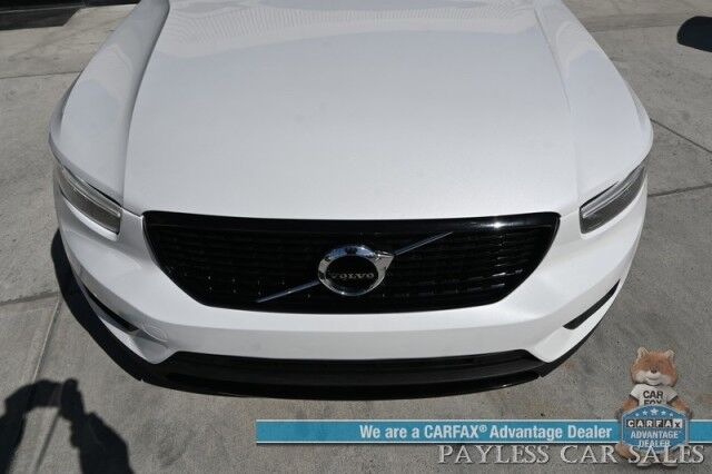 2019 Volvo XC40 R-Design / AWD / Premium & Vision Pkg / Power & Heated Alcantara Seats / Heated Steering / Sunroof / Harman Kardon Speakers / Lane Departure & Blind Spot / Apple CarPlay & Android Auto / 31 MPG / Only 43k Miles Anchorage AK