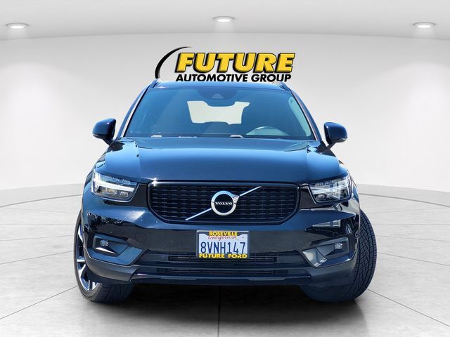 2019 Volvo XC40 R-Design
