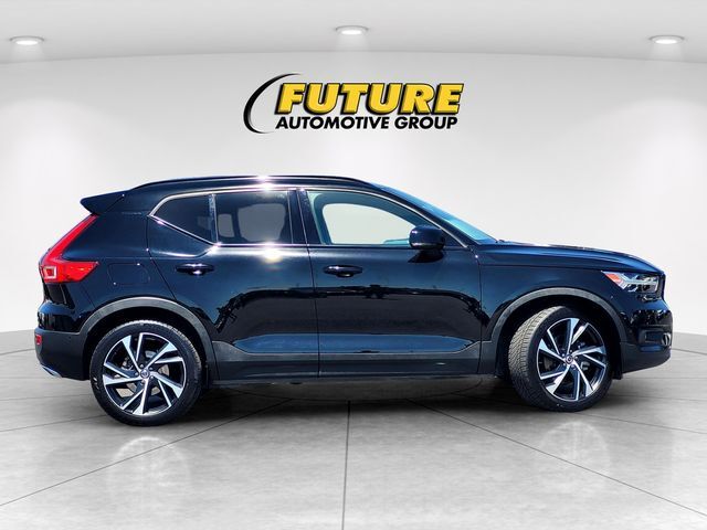 2019 Volvo XC40 R-Design