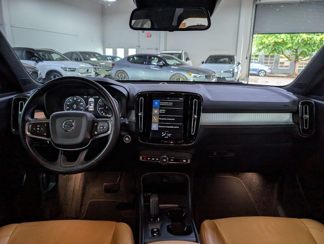 2019 Volvo XC40 T5 AWD Momentum | High Performance Audio, Panoramic Roof * Portland OR
