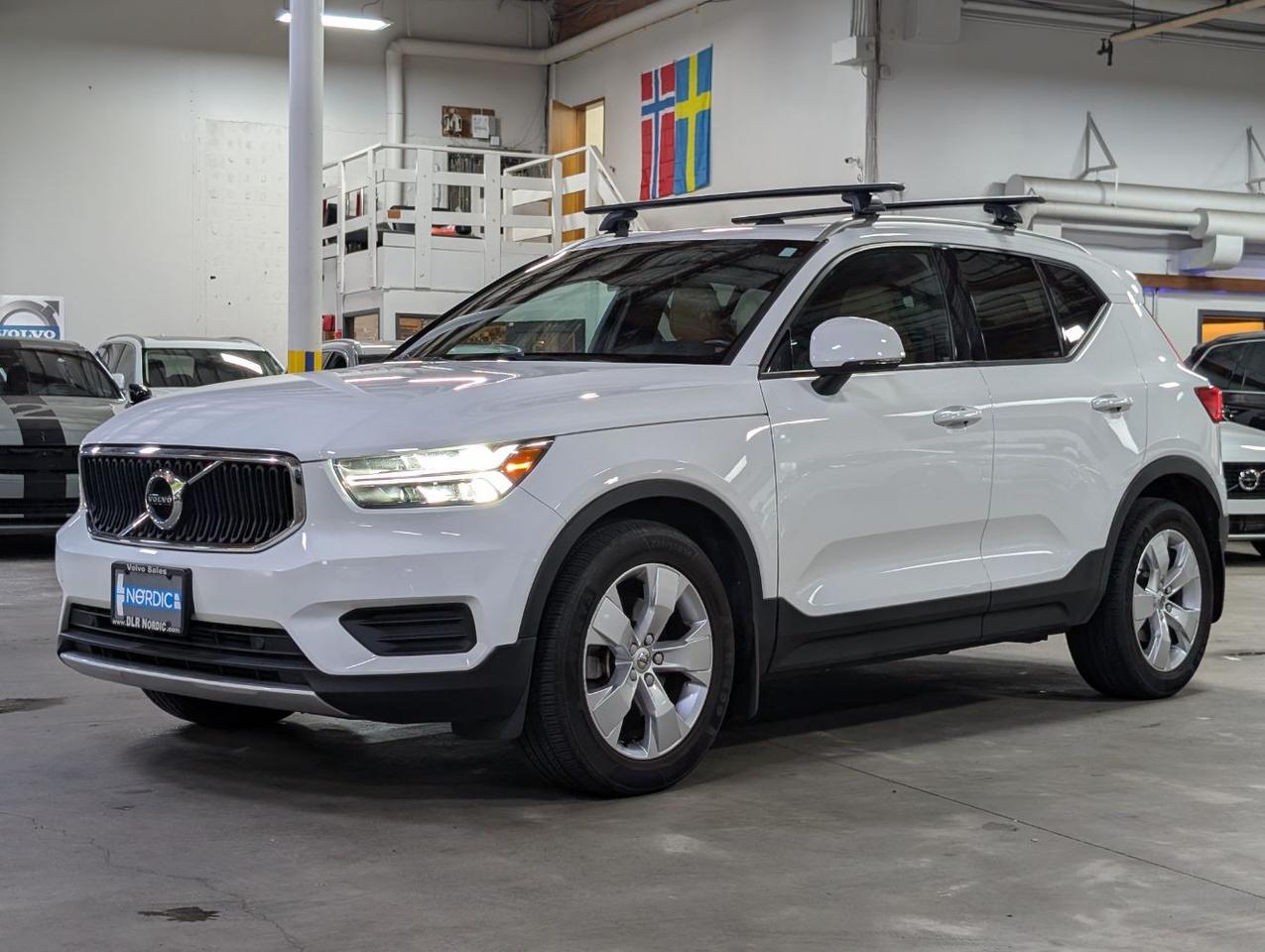 2019 Volvo XC40 T5 AWD Momentum | High Performance Audio, Panoramic Roof * Portland OR