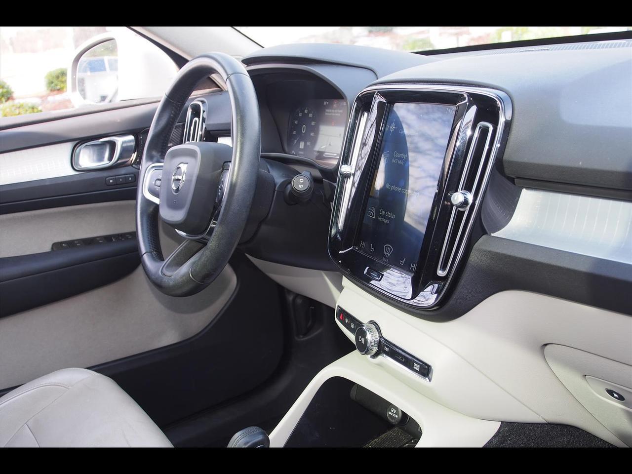 2019 Volvo XC40 T5 Momentum Raleigh NC