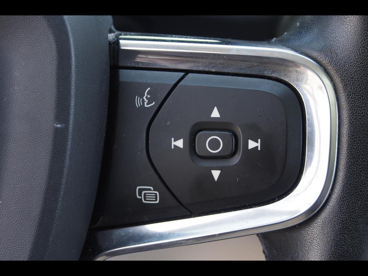 2019 Volvo XC40 T5 Momentum Raleigh NC