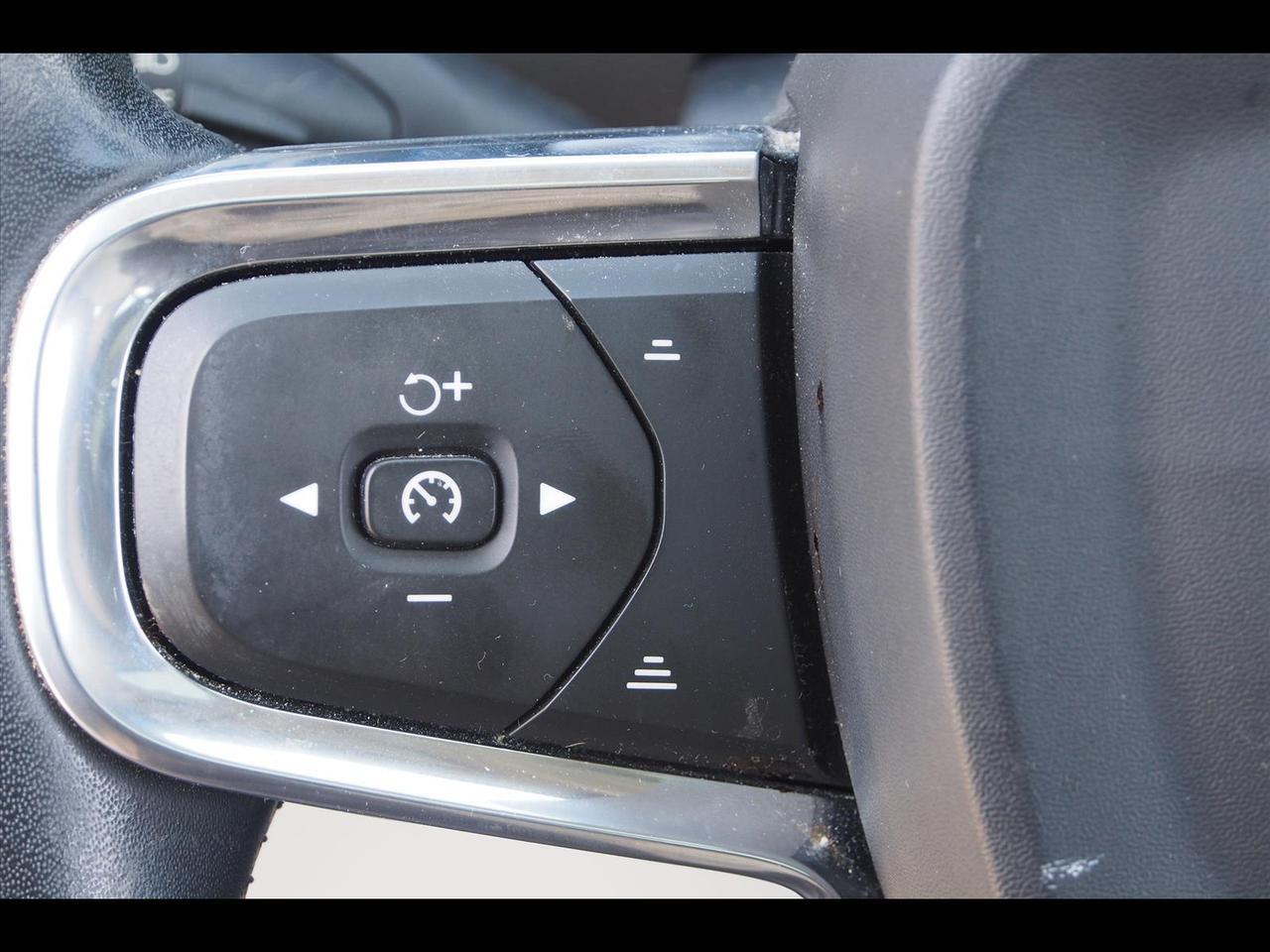 2019 Volvo XC40 T5 Momentum Raleigh NC