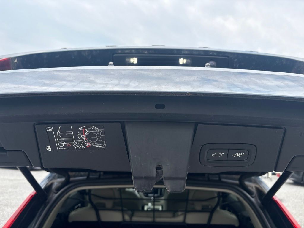 2019 Volvo XC60 Hybrid T8 Inscription Cockeysville MD