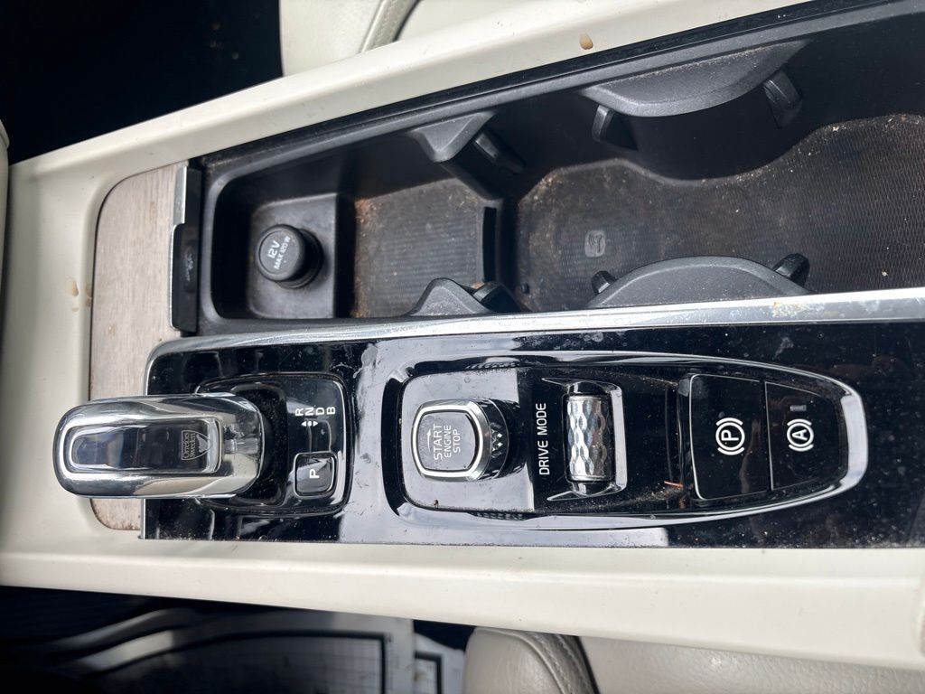 2019 Volvo XC60 Hybrid T8 Inscription Cockeysville MD