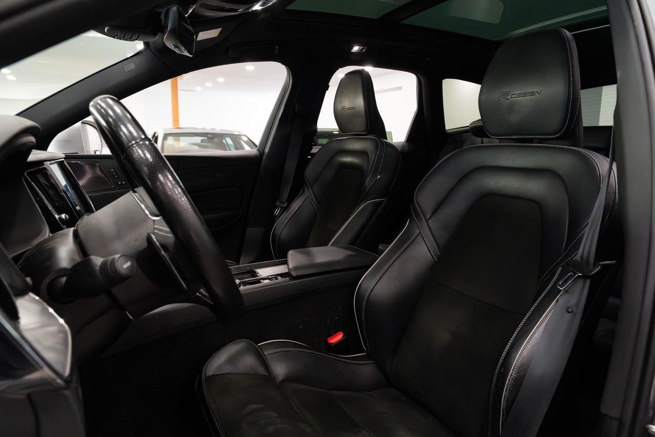 2019 Volvo XC60 Hybrid T8 R-Design Gladstone OR