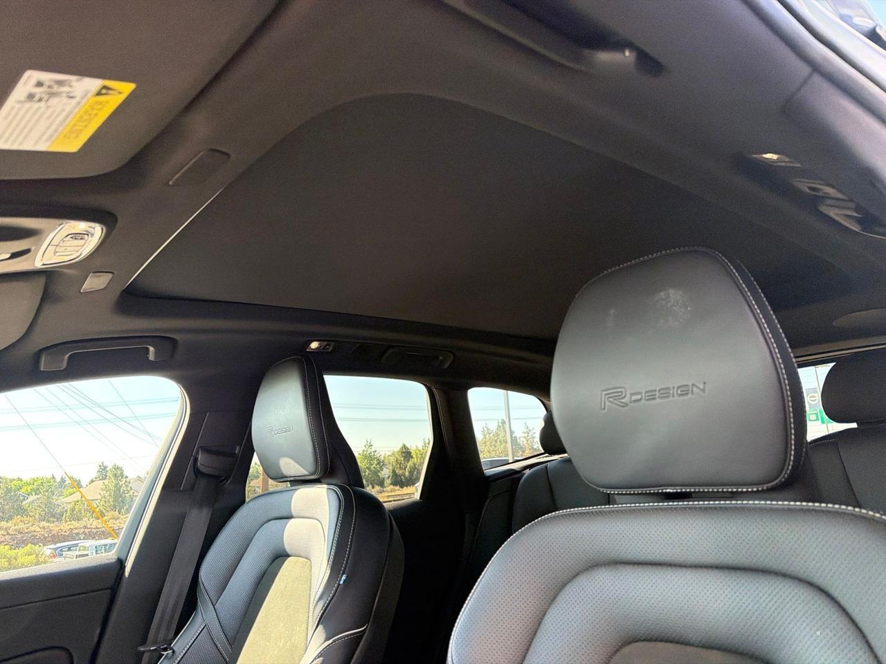 2019 Volvo XC60 Hybrid T8 R-Design Bend OR