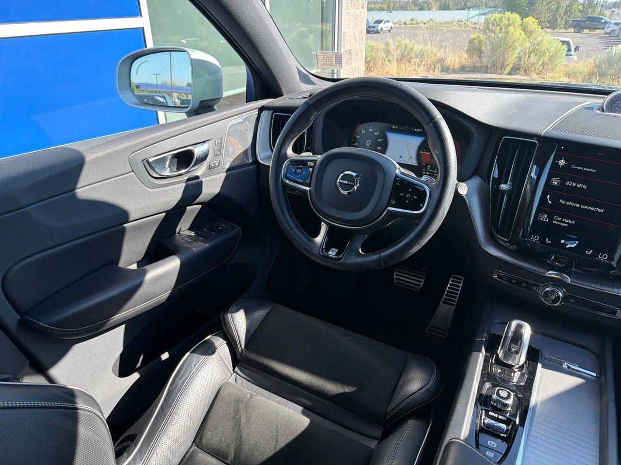 2019 Volvo XC60 Hybrid T8 R-Design Bend OR