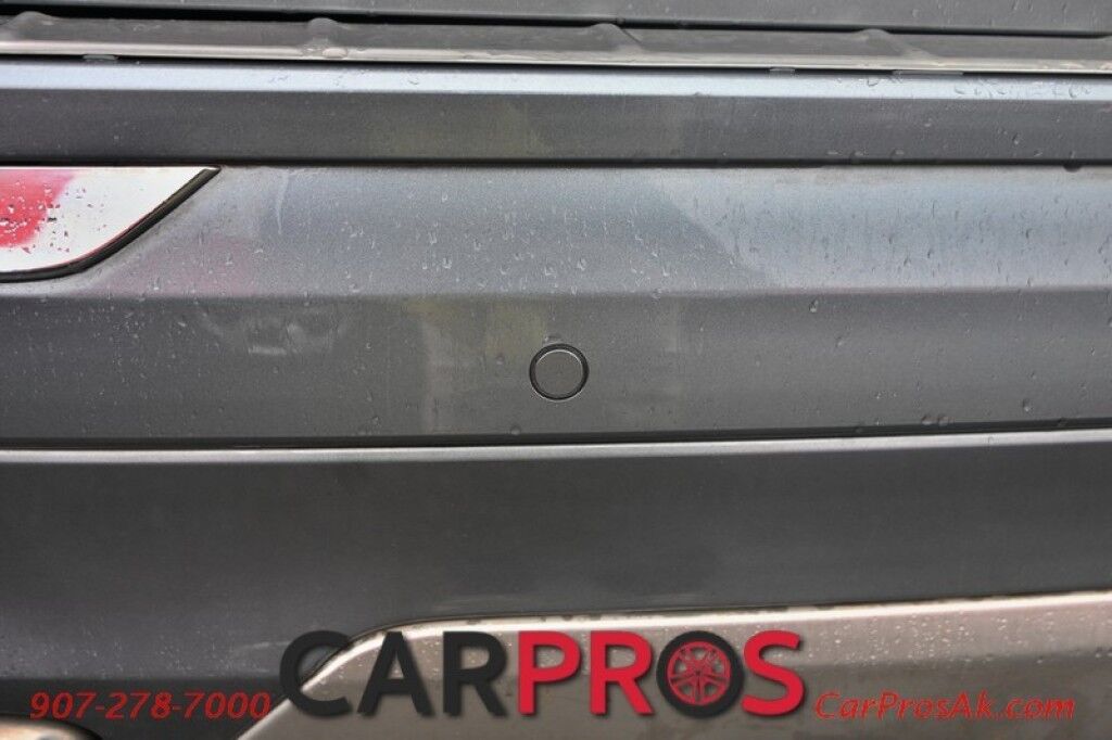 2019 Volvo XC60 Inscription T6 - AWD - Front & Rear Heated Leather Seats - Heated Steering Wheel - Panoramic Sunroof - Harmon Kardon Speakers - Blind Spot Alert - Front & Rear Park Assist - Apple CarPlay & Android Auto - Back up Camera - Keyless Entry & Start Anchorage AK