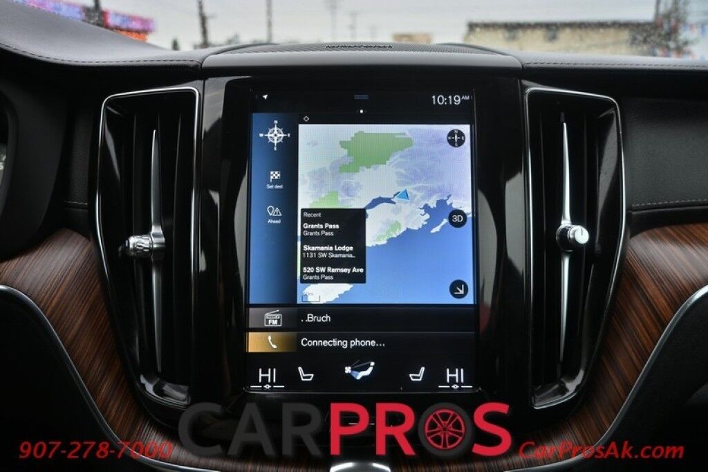 2019 Volvo XC60 Inscription T6 - AWD - Front & Rear Heated Leather Seats - Heated Steering Wheel - Panoramic Sunroof - Harmon Kardon Speakers - Blind Spot Alert - Front & Rear Park Assist - Apple CarPlay & Android Auto - Back up Camera - Keyless Entry & Start Anchorage AK
