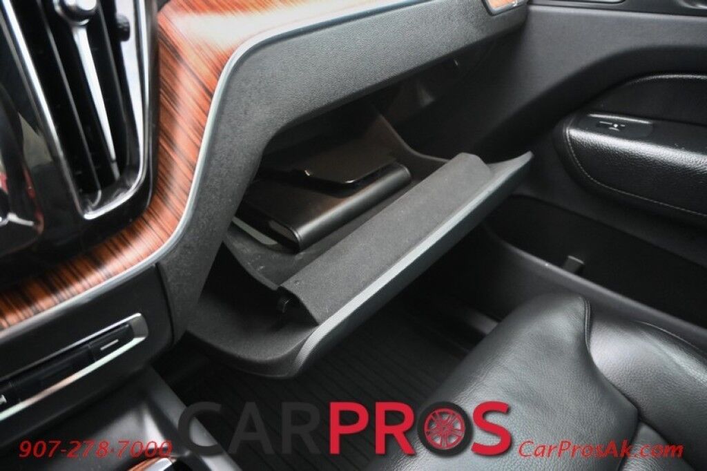 2019 Volvo XC60 Inscription T6 - AWD - Front & Rear Heated Leather Seats - Heated Steering Wheel - Panoramic Sunroof - Harmon Kardon Speakers - Blind Spot Alert - Front & Rear Park Assist - Apple CarPlay & Android Auto - Back up Camera - Keyless Entry & Start Anchorage AK