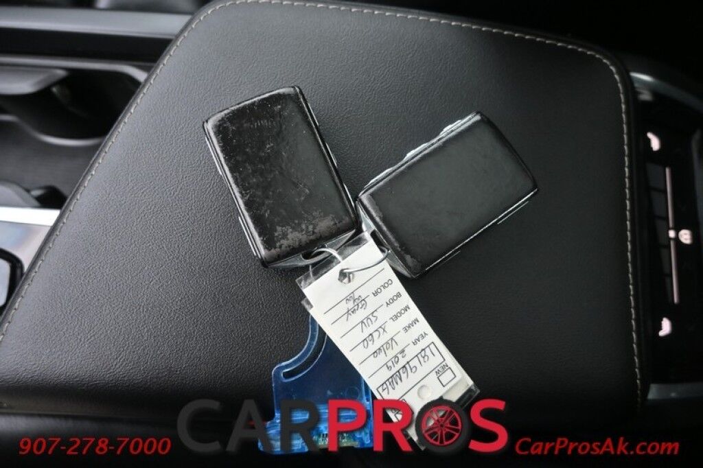 2019 Volvo XC60 Inscription T6 - AWD - Front & Rear Heated Leather Seats - Heated Steering Wheel - Panoramic Sunroof - Harmon Kardon Speakers - Blind Spot Alert - Front & Rear Park Assist - Apple CarPlay & Android Auto - Back up Camera - Keyless Entry & Start Anchorage AK