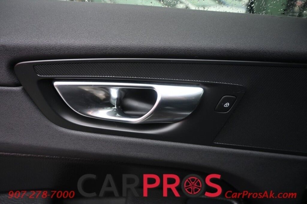 2019 Volvo XC60 Inscription T6 - AWD - Front & Rear Heated Leather Seats - Heated Steering Wheel - Panoramic Sunroof - Harmon Kardon Speakers - Blind Spot Alert - Front & Rear Park Assist - Apple CarPlay & Android Auto - Back up Camera - Keyless Entry & Start Anchorage AK