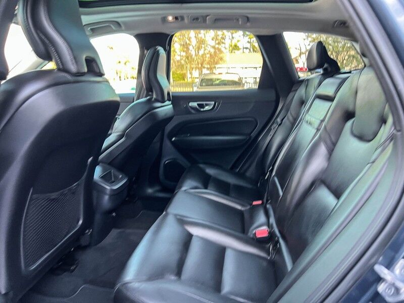 2019 Volvo XC60 Momentum Wilmington NC