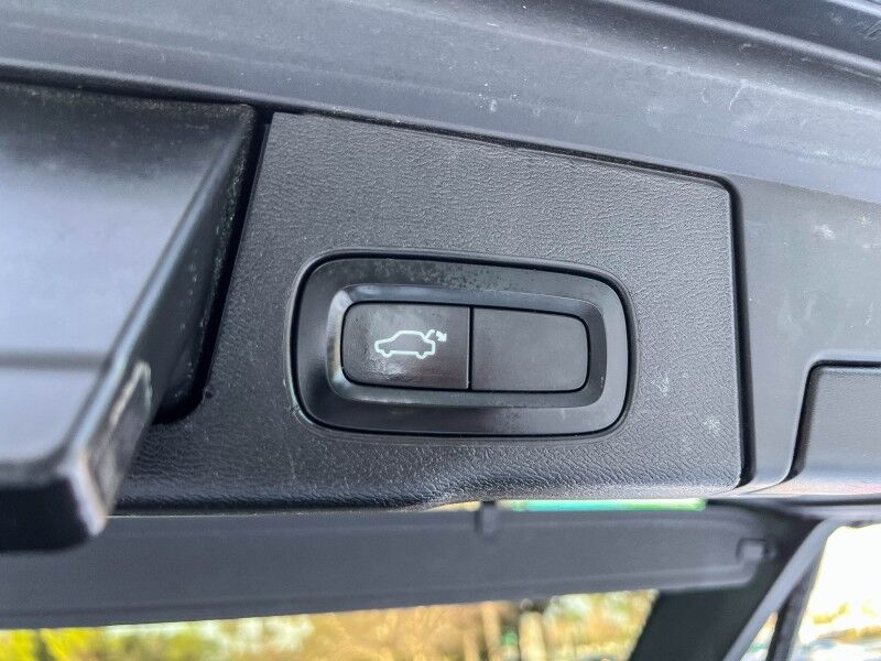 2019 Volvo XC60 Momentum Wilmington NC