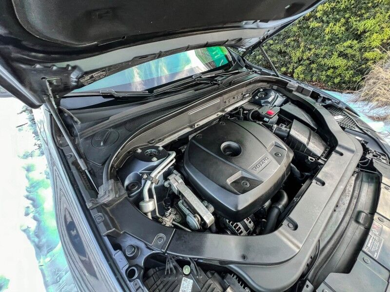 2019 Volvo XC60 Momentum Wilmington NC