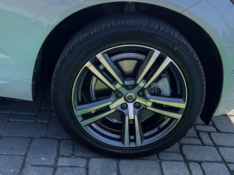 2019 Volvo XC60 Momentum Wilmington NC