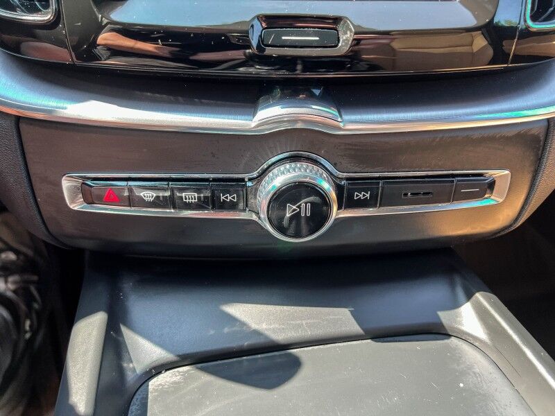2019 Volvo XC60 Momentum Wilmington NC