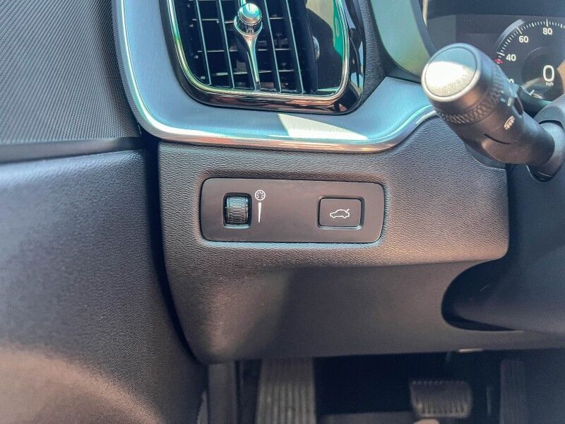2019 Volvo XC60 Momentum Wilmington NC