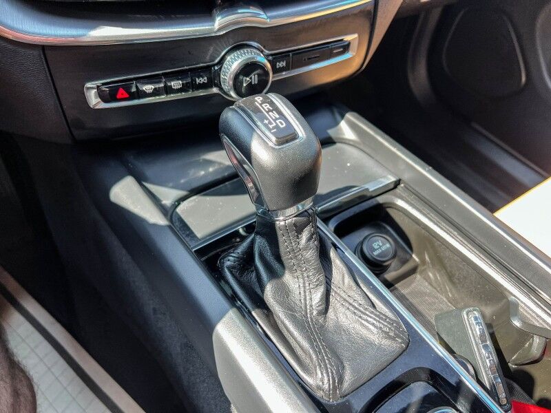 2019 Volvo XC60 Momentum Wilmington NC