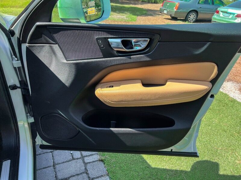 2019 Volvo XC60 Momentum Wilmington NC