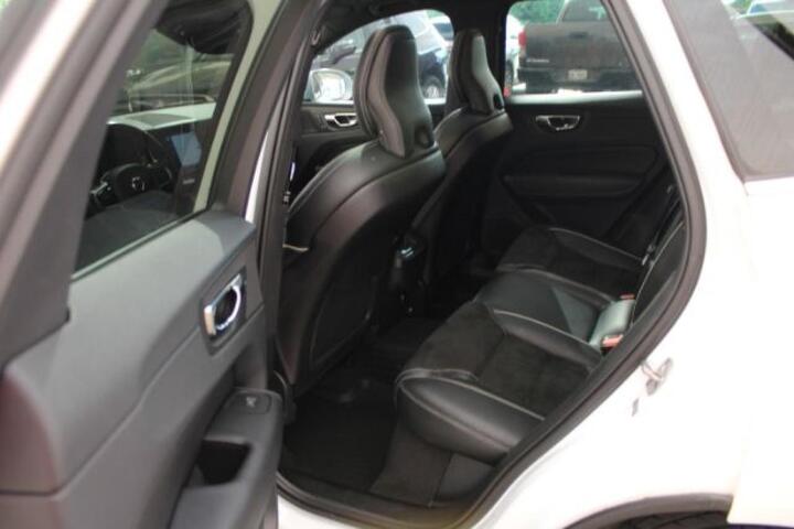 2019 Volvo XC60 R-Design Plano TX 2019 Volvo XC60 R-Design Plano TX