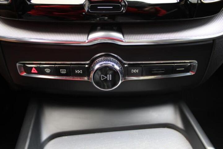 2019 Volvo XC60 R-Design Plano TX 2019 Volvo XC60 R-Design Plano TX