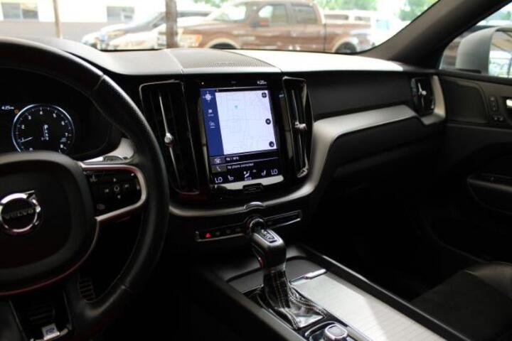 2019 Volvo XC60 R-Design Plano TX 2019 Volvo XC60 R-Design Plano TX