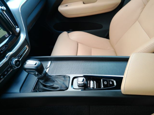 2019 Volvo XC60 T5 Momentum Plano TX