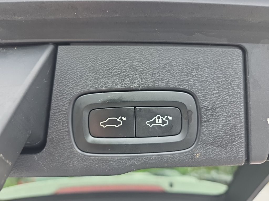 2019 Volvo XC60 T5 Momentum Hunt Valley MD